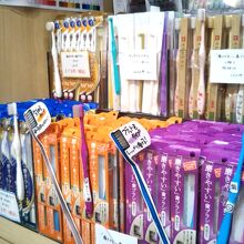 歯ブラシ職人 田辺重吉氏の歯ブラシ