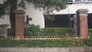 豊橋市役所西側にある