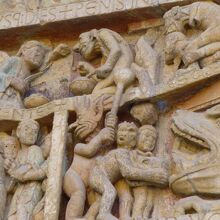 怪物が待ち受ける地獄の入口