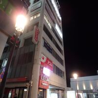 姫路駅前の好立地にある