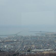 オホーツクスカイタワーから眺める紋別港