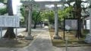 北野八幡神社は、光が丘駅の東側にある神社ですが、北野神社と八幡神社が合体している神社のようです。