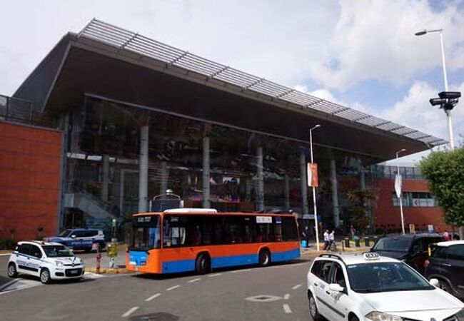 ナポリ カポディチーノ国際空港 Nap クチコミ アクセス 営業時間 ナポリ フォートラベル