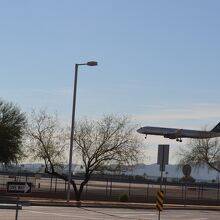 フェニックス スカイハーバー国際空港 (PHX)