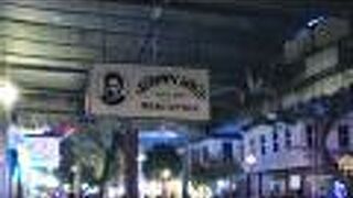 ヘミングウエイが通った酒場