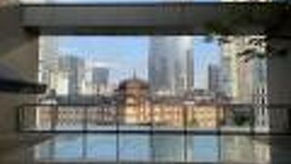 テラスから東京駅丸の内駅舎を