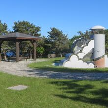 子供用遊具があります