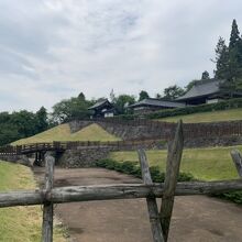 まほろば唐松中世の館唐松城能楽殿