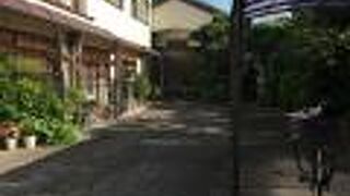 民宿のような建物