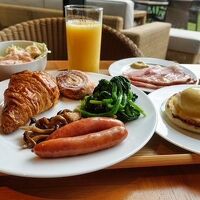絶品朝食♪エッグベネディクトがビュッフェでいただけるなんて♪