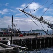 美しい港町ルーネンバーグで進水した帆船