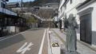 平戸ゆかりの偉人の像