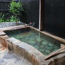 庭先の露天風呂