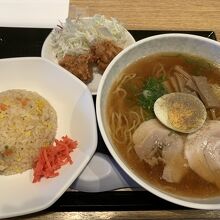 ラーメンセット９３０円