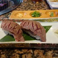 1階炭火焼肉はるさー　炙り鮨