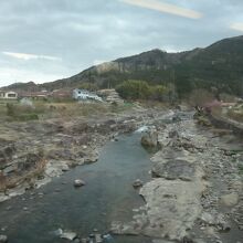 雲出川に沿って走ります