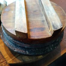 ランチタイムの釜炊き御飯