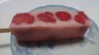 再びいちごミルク味のくずバーを購入