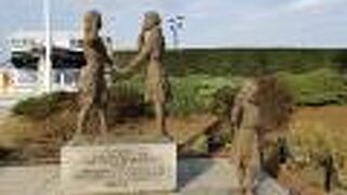 日米友好ガールスカウトの像