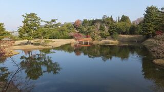 奈良ホテルに宿泊すると庭園の無料入場券がいただけます