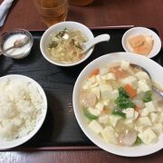 長安道の金福隆で海老豆腐煮込ランチ６３０円