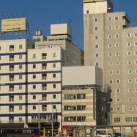 函館駅前にあります