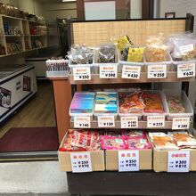 台湾パイナップルケーキを中華食材の隆泰商行で By Swal 隆泰商行のクチコミ フォートラベル