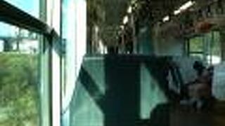 水戸から郡山へ山あいや農村風景の中を走る路線