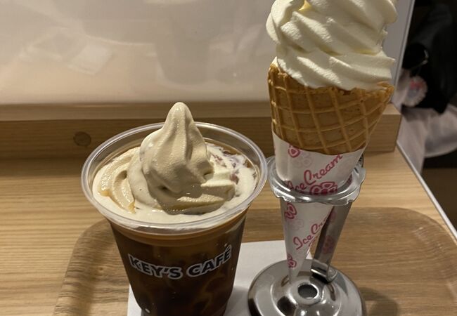 有楽町駅:貴重なカフェ、そしてソフトクリーム美味い