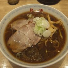 しょうゆラーメン850円