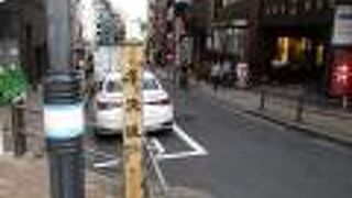 饂飩坂合流地点ロータリーで休憩できます。