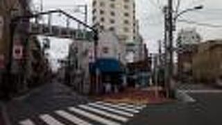 レトロ感を残しながら整然としたきれいな街並み