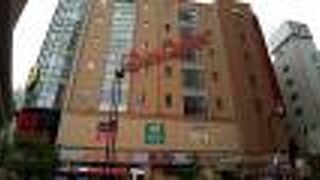 浅草周辺の地元主要商店街の一つ