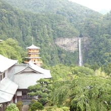 那智の滝と三重塔