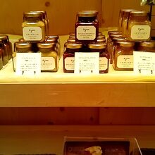 瓶詰めになったジャム