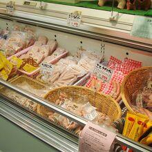 原料の玉城豚はブランド豚！