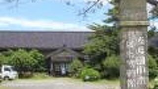 散策のスタートは小木博物館から