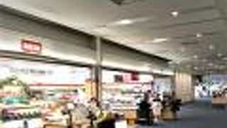 羽田空港のJAL系売店