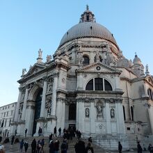 サンタ マリア デッラ サルーテ教会 