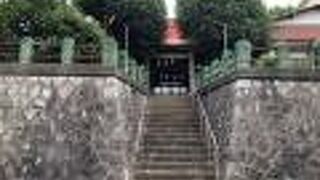 団地の中にポツンとある