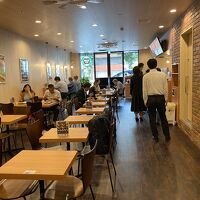 朝食会場の1Fカフェ