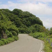 やや走りづらい観光道路