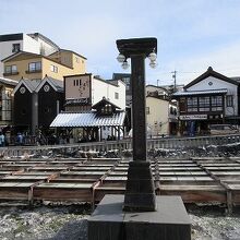 石碑も建っています