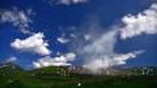 晴天の十勝岳は迫力満点