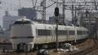 大阪と金沢を結ぶ北陸特急