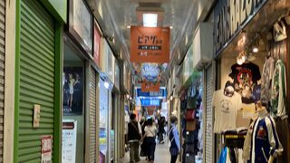 三宮高架商店街 (ピアザ神戸) 