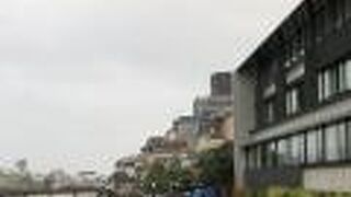 いつ訪れても心がほっとする川