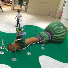 ホウキに乗った魔女