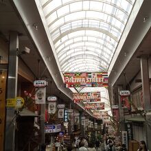 看板をみると名店街