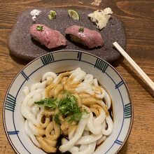 伊勢うどんと松坂牛炙り寿司